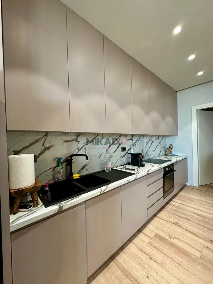 Shitet Apartament 1+1 ne Green Coast, Palase!