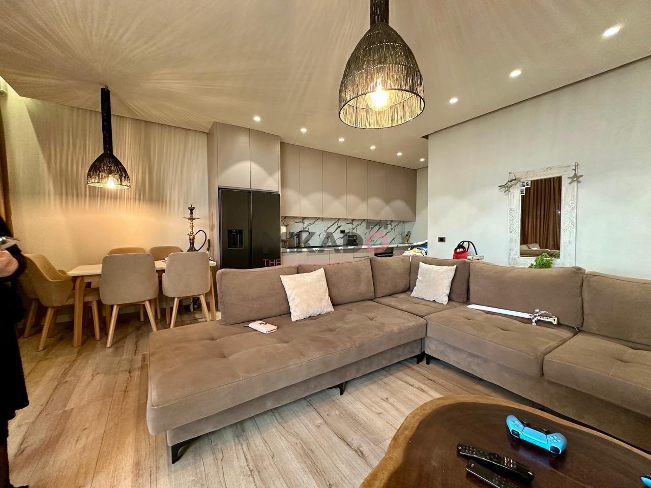 Shitet Apartament 1+1 ne Green Coast, Palase!