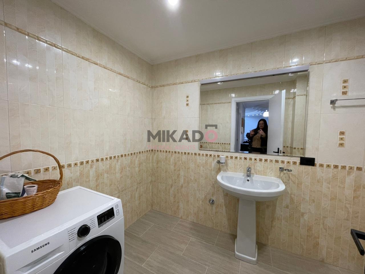 Jepet me Qira Apartament 2+1+2 tek Rruga e Elbasanit!