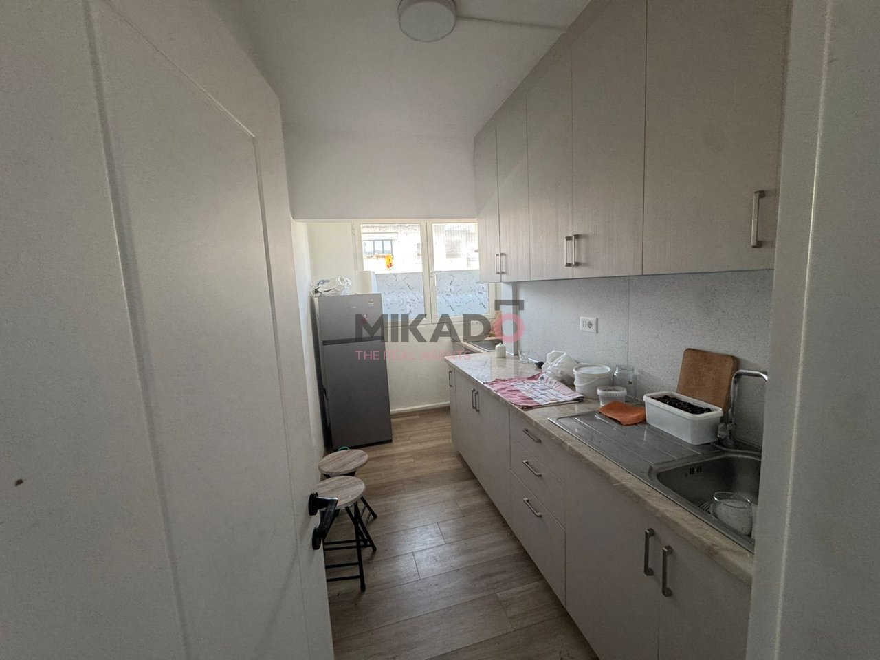 Apartament 1+1 per Shitje - Rruga Irfan Tomini!