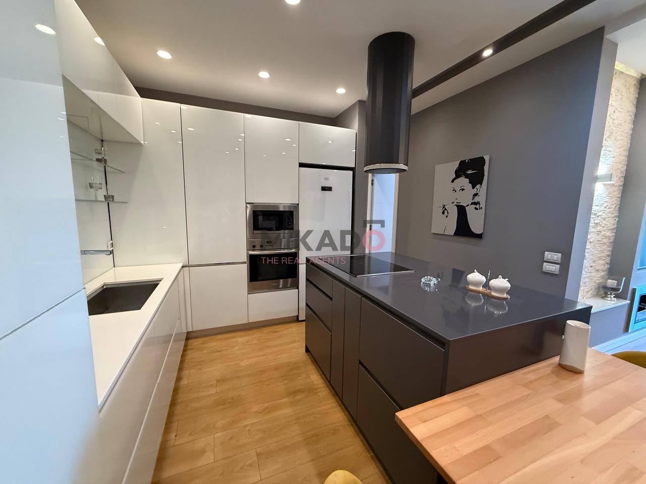 Affittasi appartamento 2+1+2 vicino alla Moschea di Selita, Giardino Botanico!