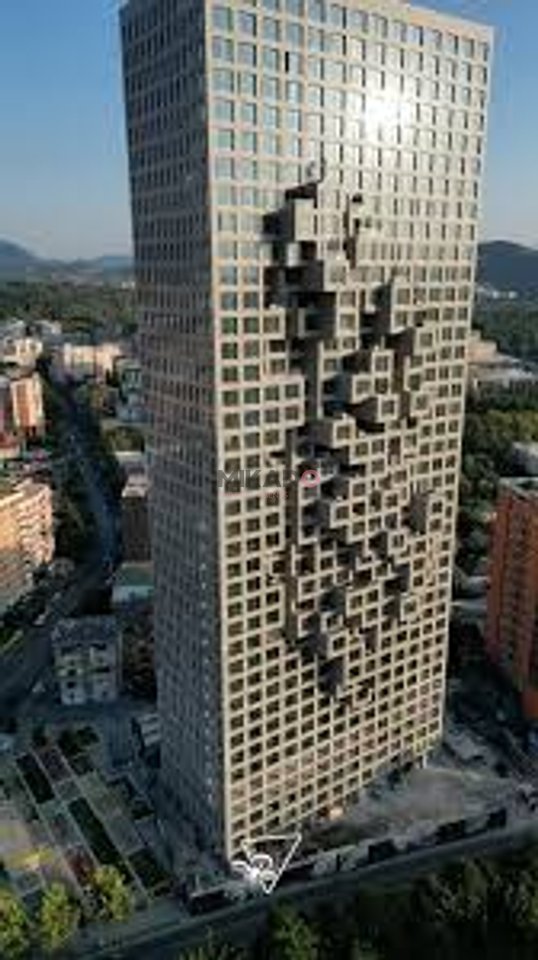 Jepet me Qira  Ambient Komercial tek Downtown !