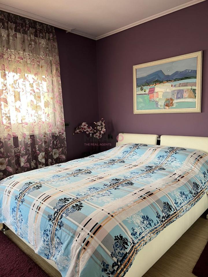 Jepet me Qira Apartament 2+1+2 tek Ish Ekspozita!