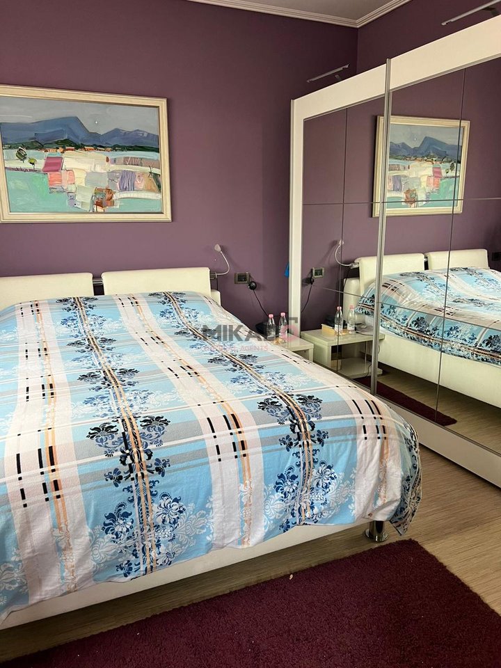 Jepet me Qira Apartament 2+1+2 tek Ish Ekspozita!