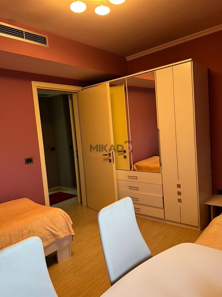 Jepet me Qira Apartament 2+1+2 tek Ish Ekspozita!