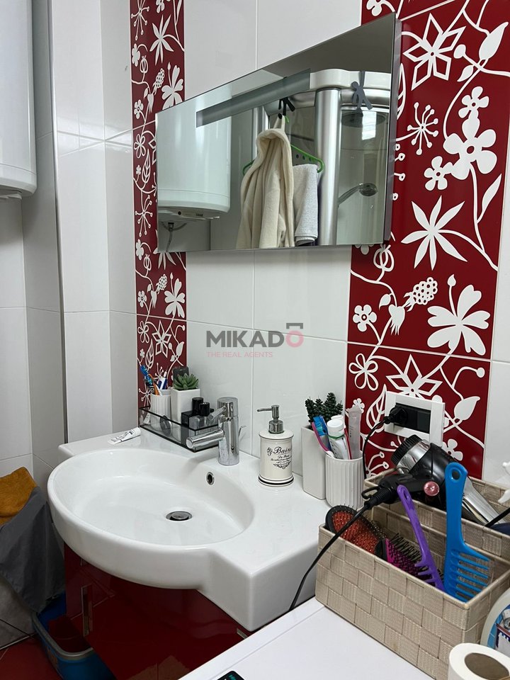 Jepet me Qira Apartament 2+1+2 tek Ish Ekspozita!