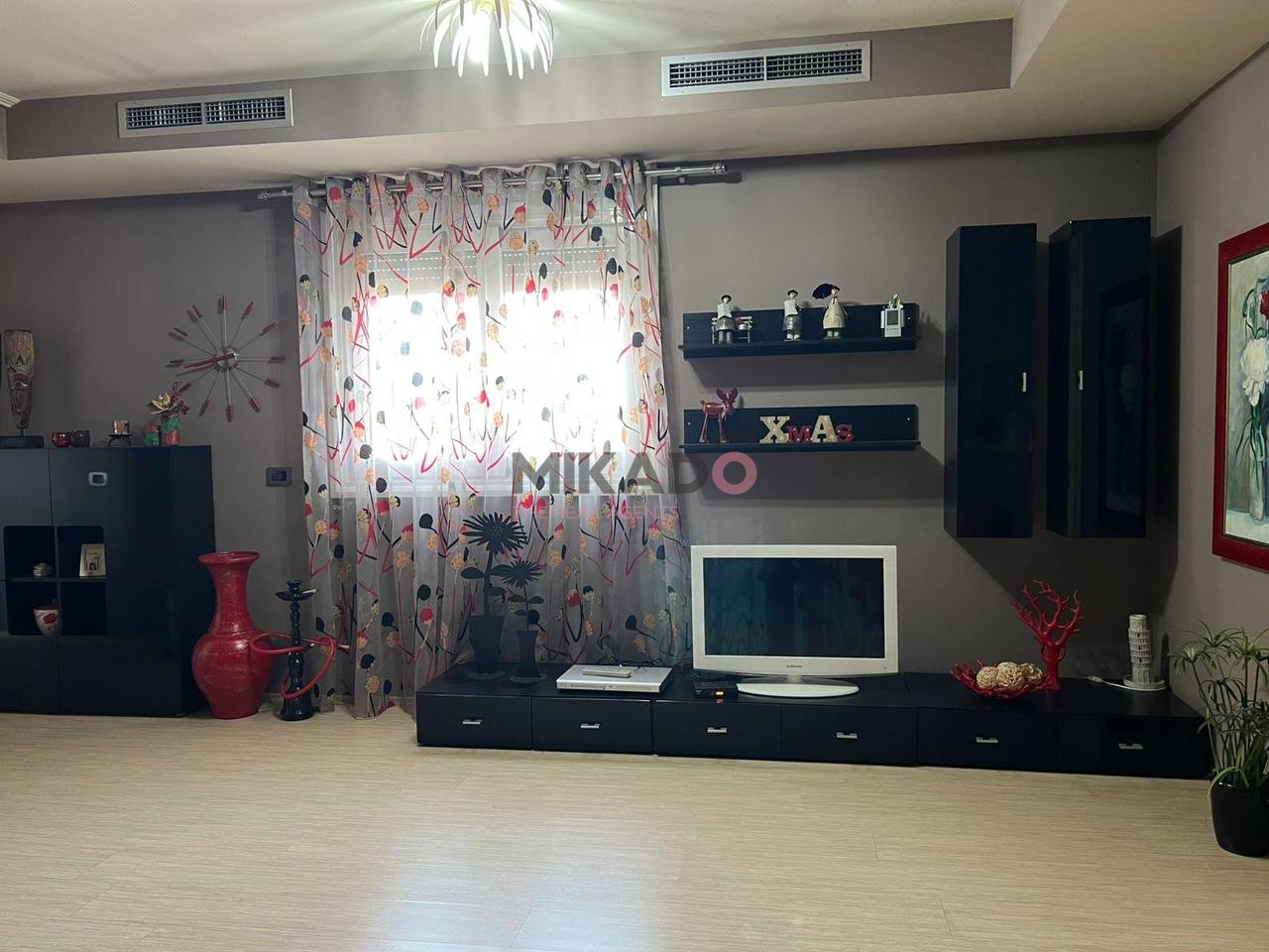 Jepet me Qira Apartament 2+1+2 tek Ish Ekspozita!