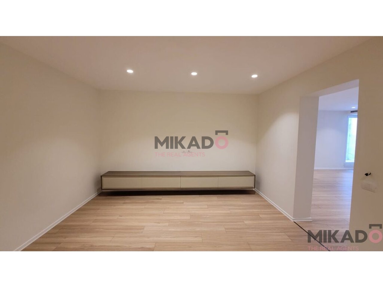 Jepet me Qira Vile tek Elysium Residence!