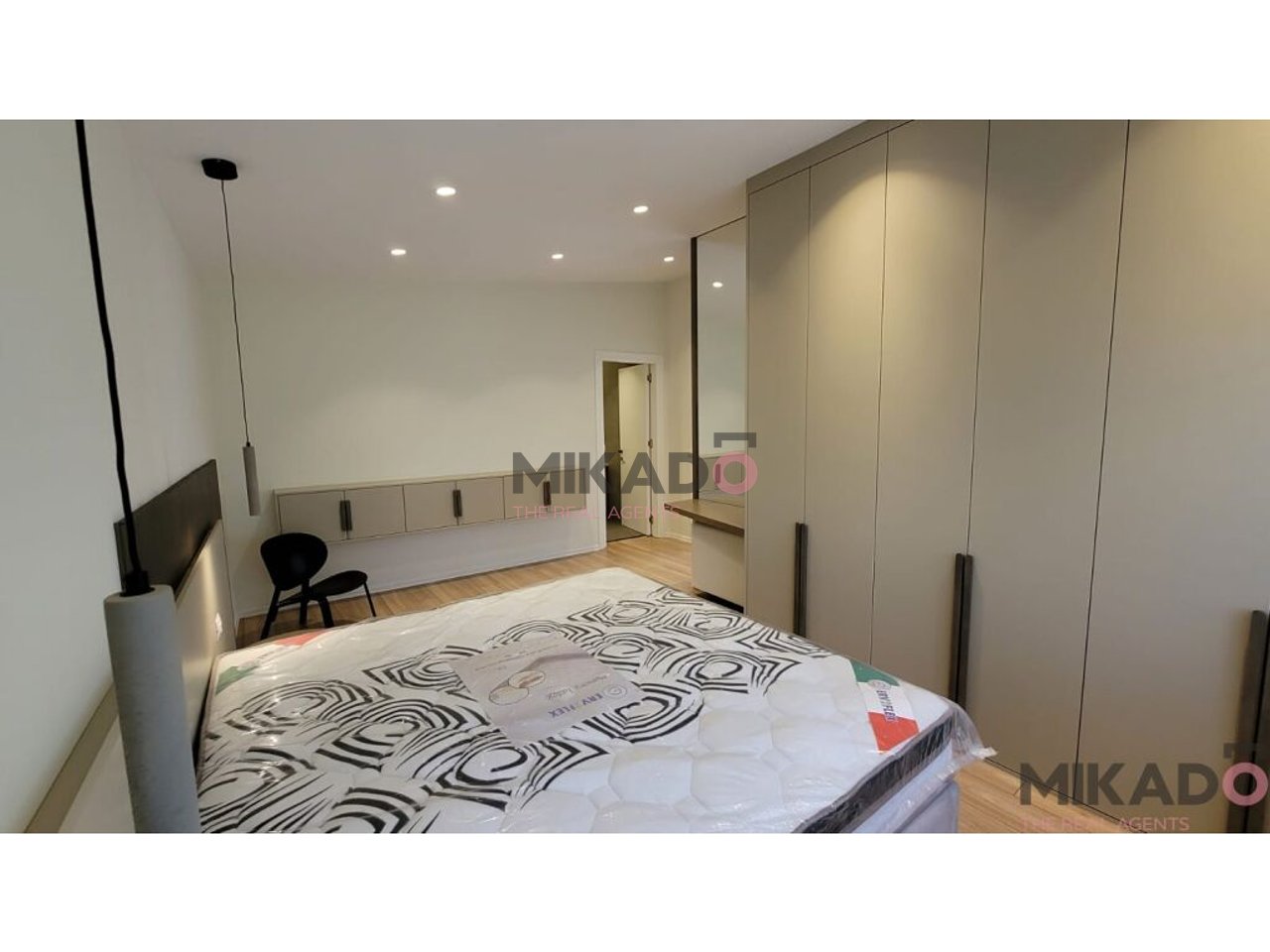 Jepet me Qira Vile tek Elysium Residence!