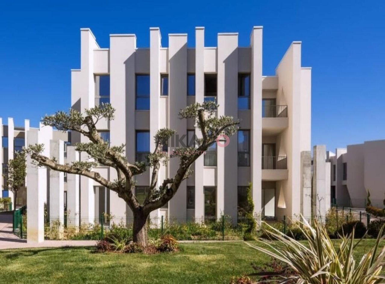 Shitet Vile me Pishine tek Rezidenca Green Valley !