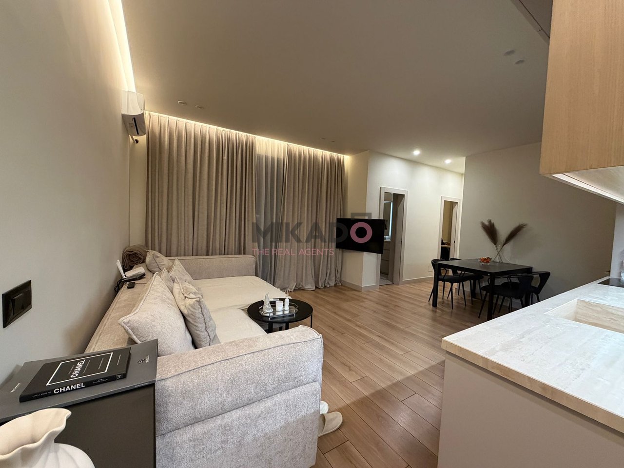 Jepet me Qira Apartament 2+1 tek Rruga Kosovareve !