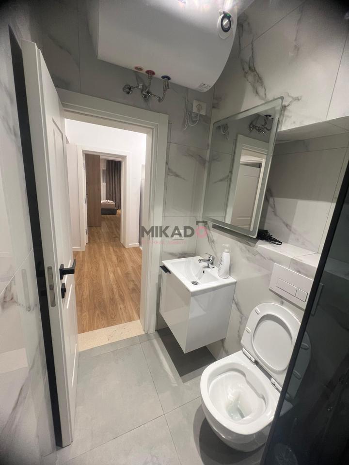 Affittasi appartamento 2+1 all'incrocio 21 Dicembre!