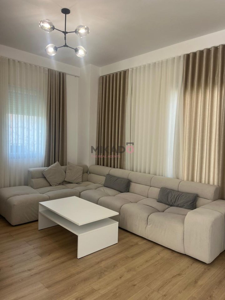 A 3-story villa for rent behind Akacia Hill 2, Mjull Bathore!