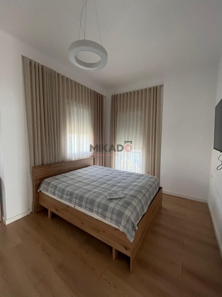 A 3-story villa for rent behind Akacia Hill 2, Mjull Bathore!