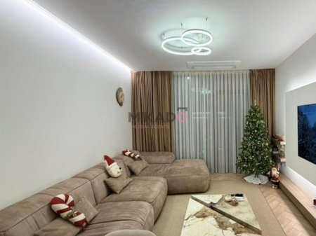 Apartment 3+1 for sale at Lake View Residence, Kosovareve Street!