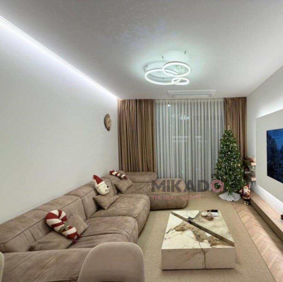 Apartment 3+1 for sale at Lake View Residence, Kosovareve Street!