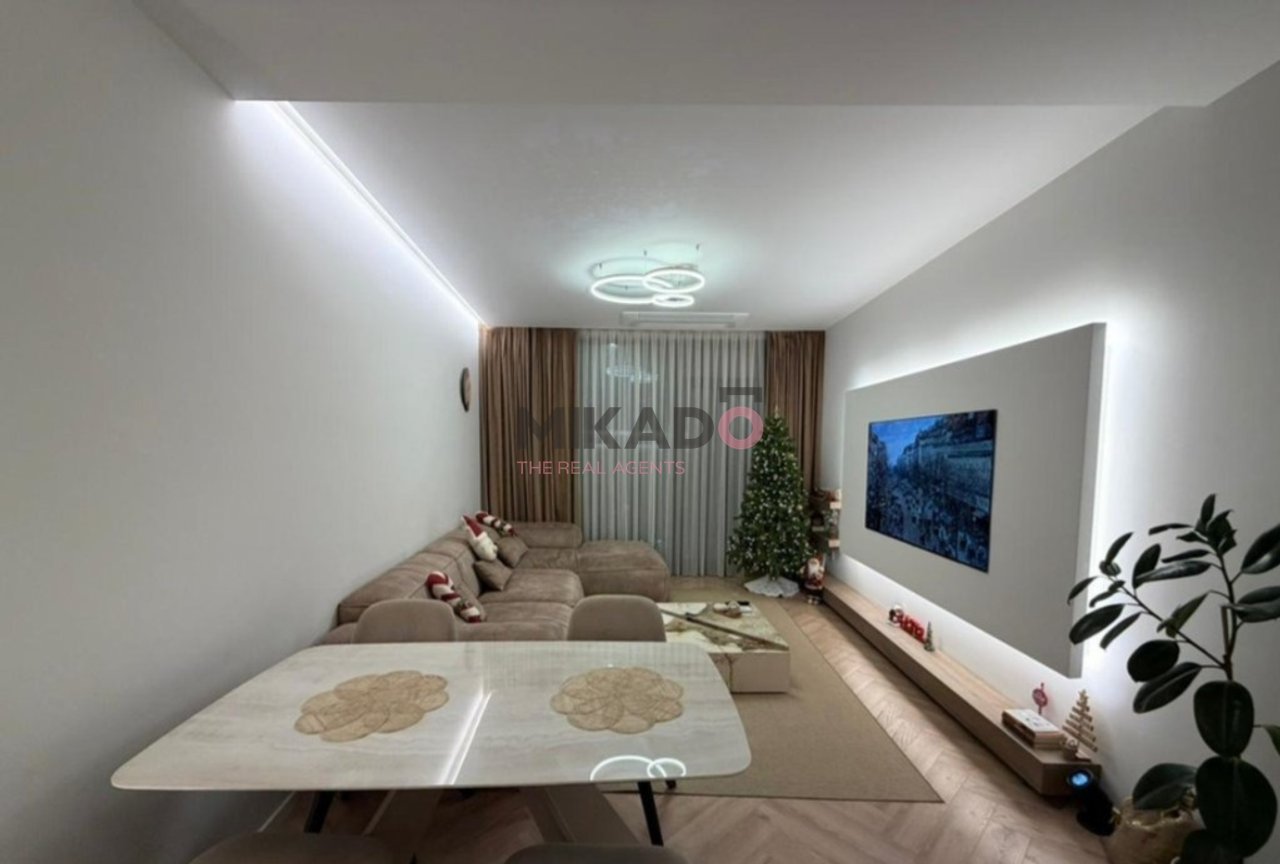 Apartment 3+1 for sale at Lake View Residence, Kosovareve Street!