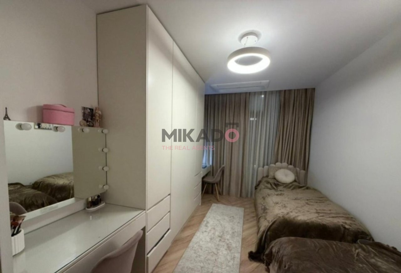 Apartment 3+1 for sale at Lake View Residence, Kosovareve Street!