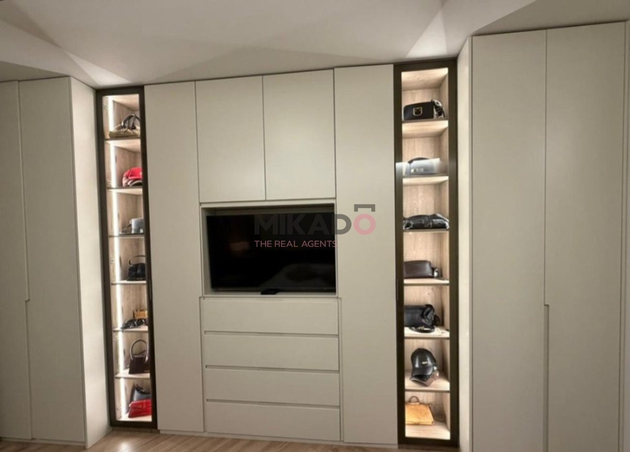 Apartment 3+1 for sale at Lake View Residence, Kosovareve Street!