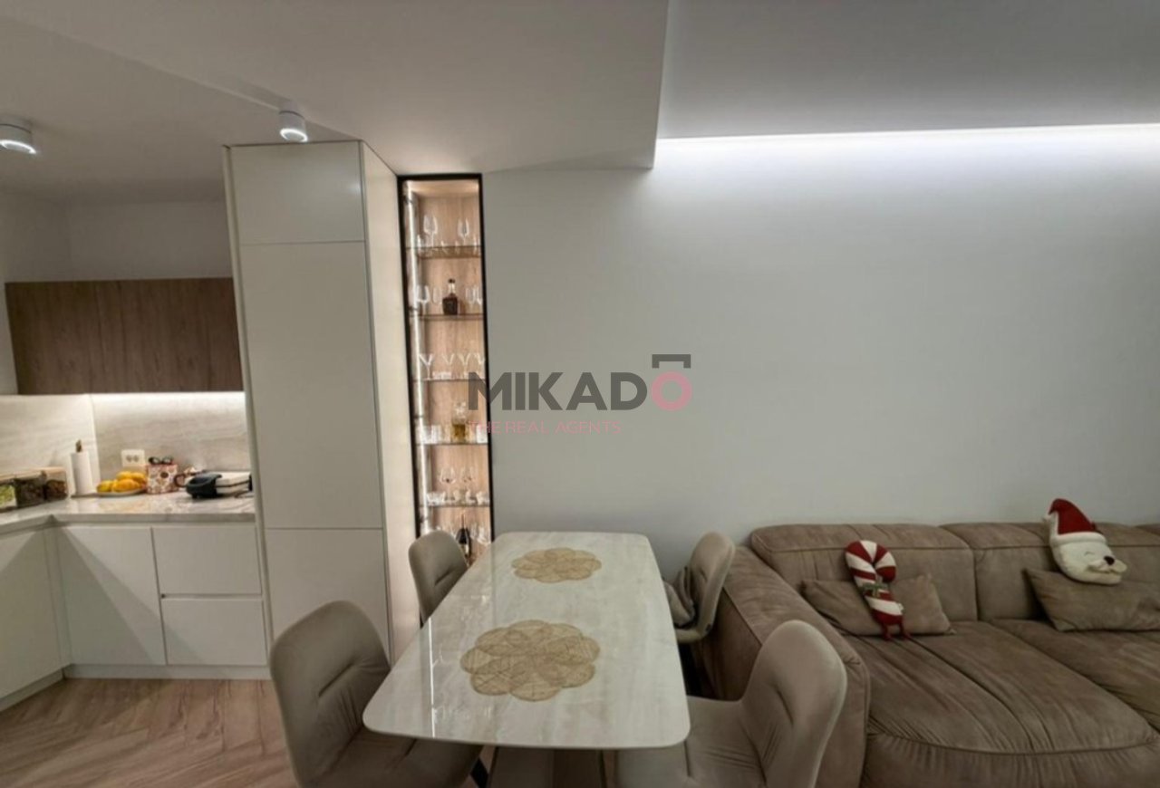 Apartment 3+1 for sale at Lake View Residence, Kosovareve Street!