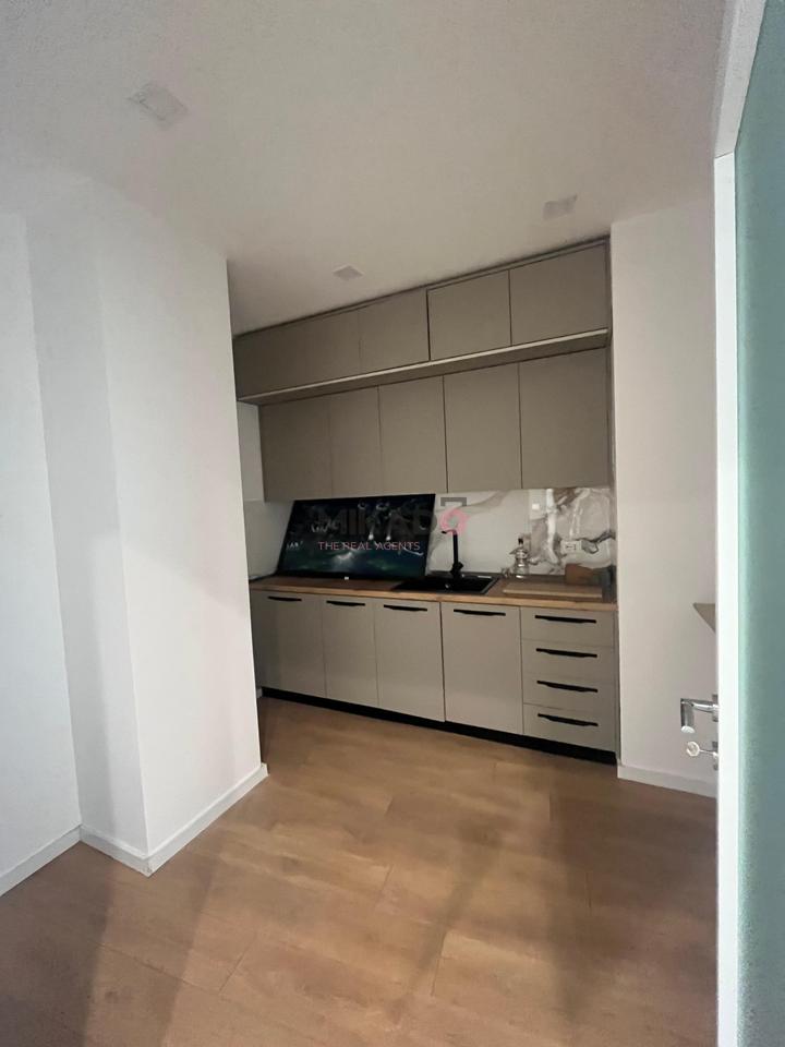 Commercial Space for Rent - Kosovareve Street!