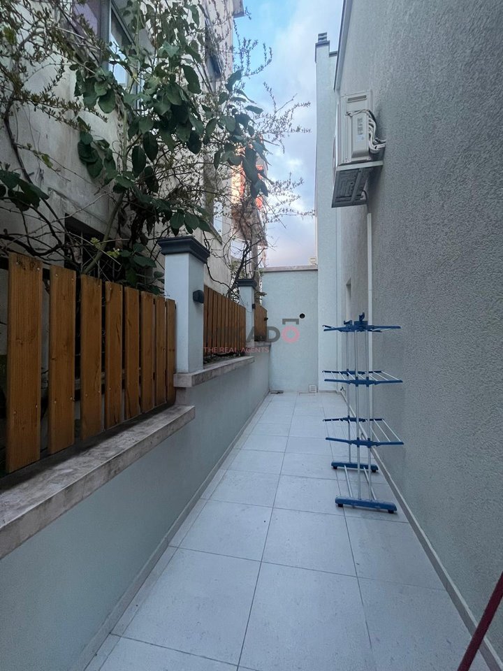 Jepet me Qira Vile tek Rruga Dalip Topi!