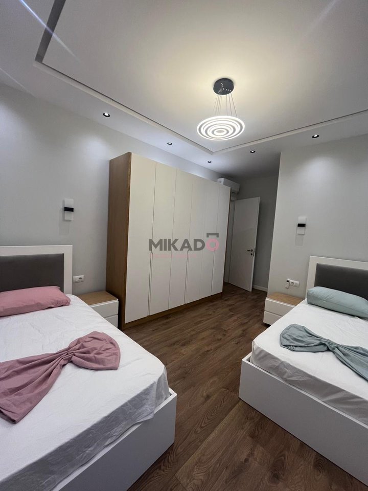 Jepet me Qira Vile tek Rruga Dalip Topi!