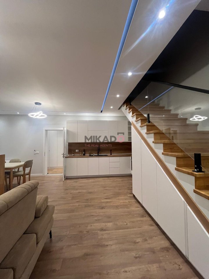 Jepet me Qira Vile tek Rruga Dalip Topi!