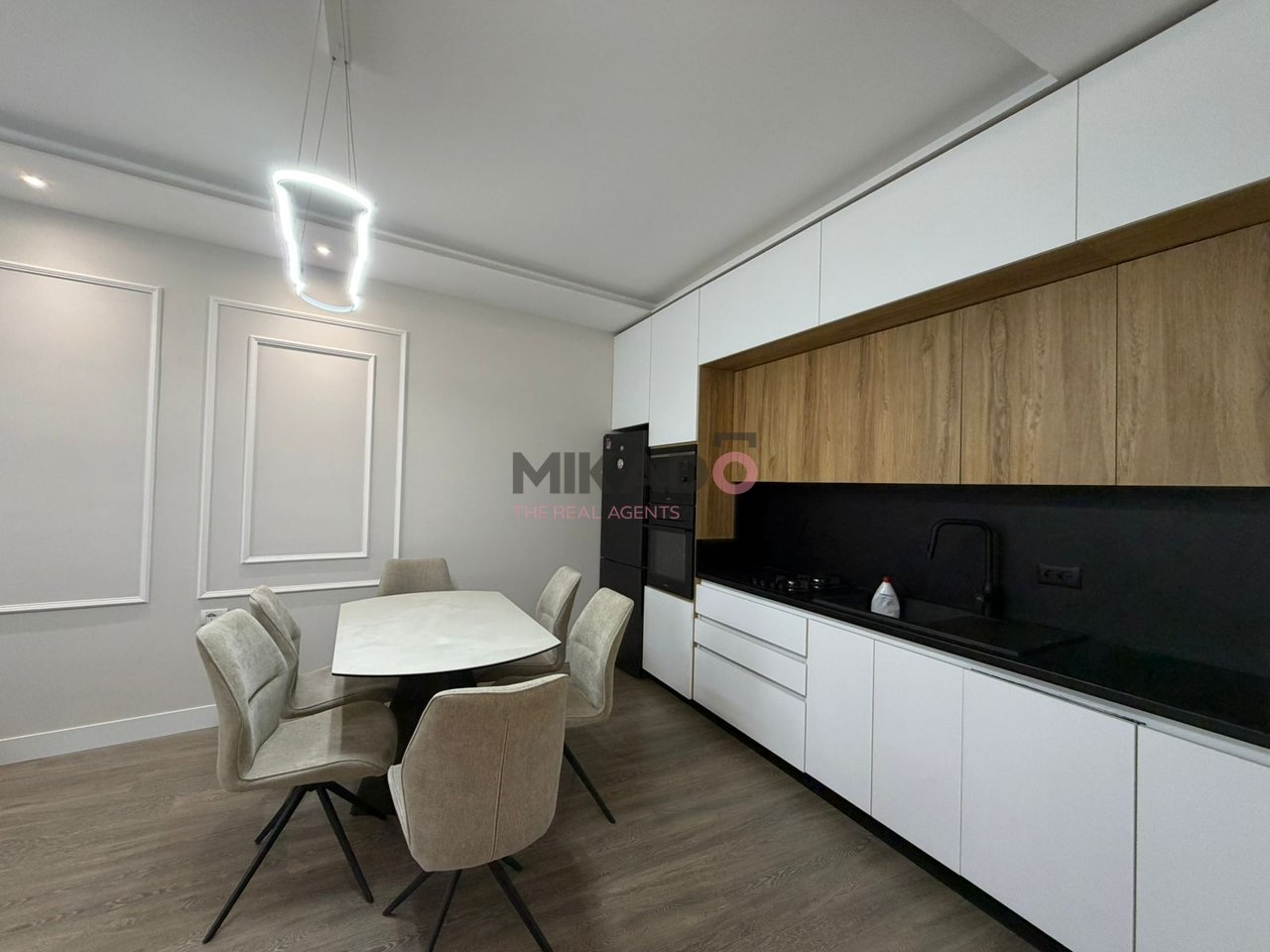 Jepet me Qira Apartament 2+1+2+Post Parkimi tek Rose Garden Residence!