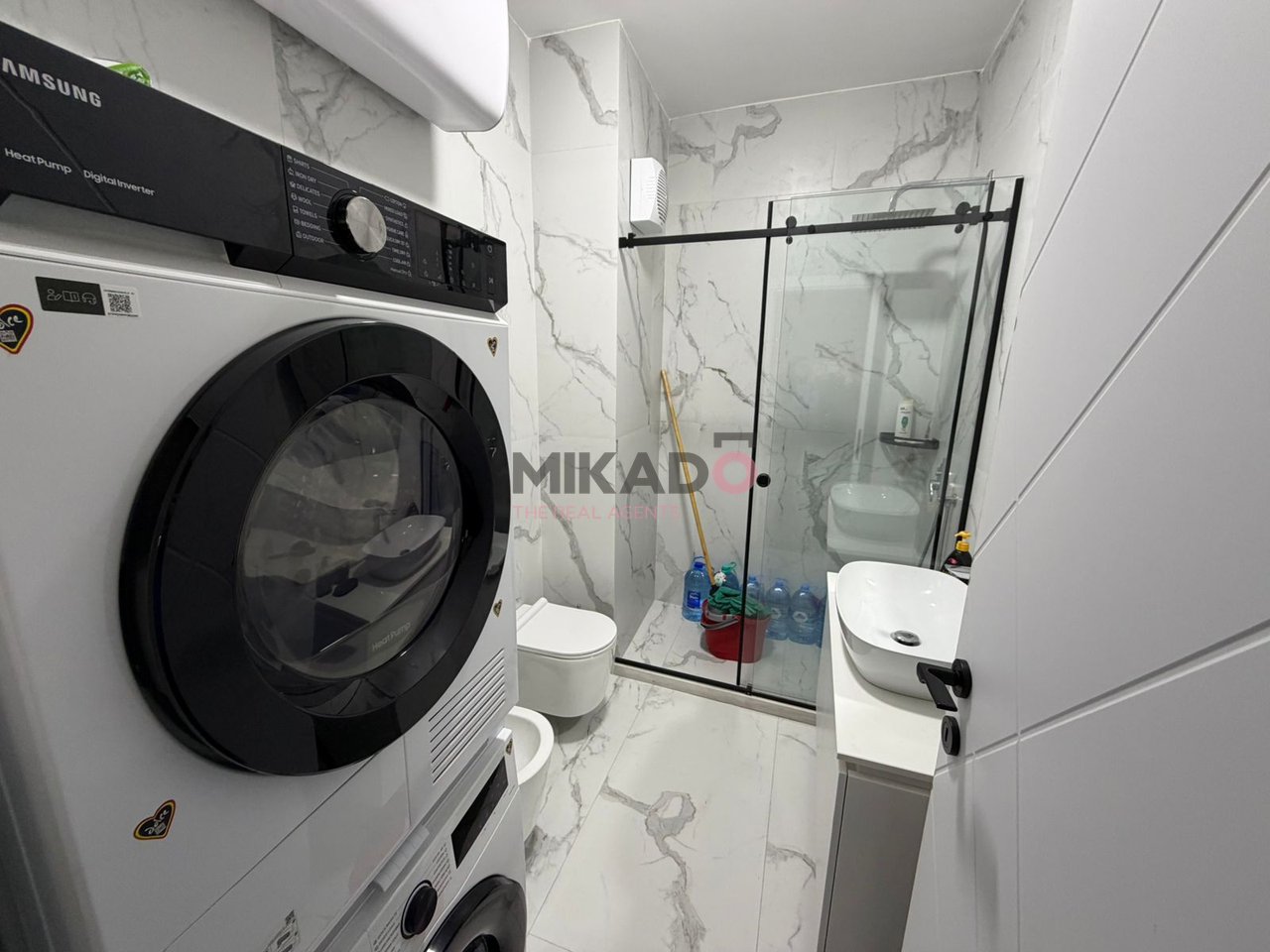 Jepet me Qira Apartament 2+1+2+Post Parkimi tek Rose Garden Residence!