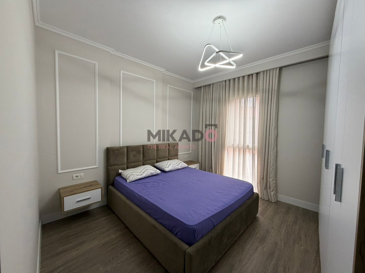Jepet me Qira Apartament 2+1+2+Post Parkimi tek Rose Garden Residence!