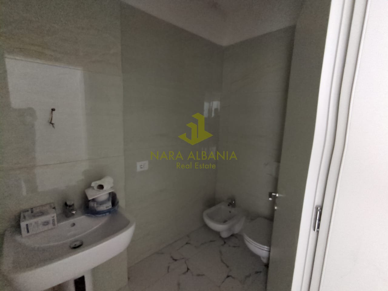 2+1+2 Apartment in Shëngjin For Sale - 142.3 m²