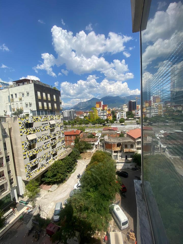 Apartament 1+1 Me Qira në Ish Stacioni i Trenit, Tiranë - 600€ | 70 m²
