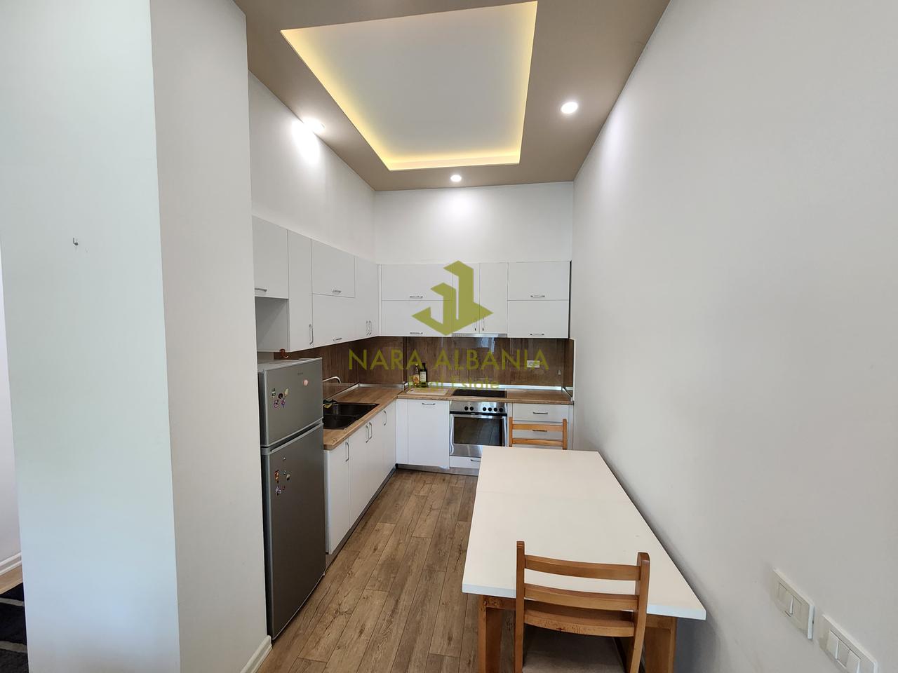 Apartament 2+1+2 me qira në Liqeni i Thatë, Tiranë - 800€ |