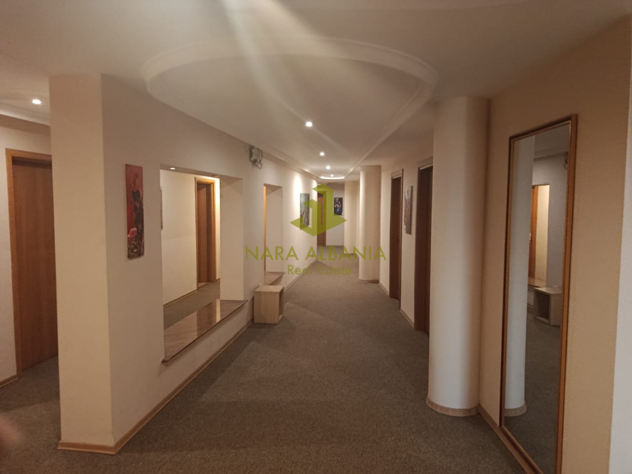 5-story hotel for sale in Vaqarr, Kombinat, Tirana - 3,200,000 Euro | 5 stories