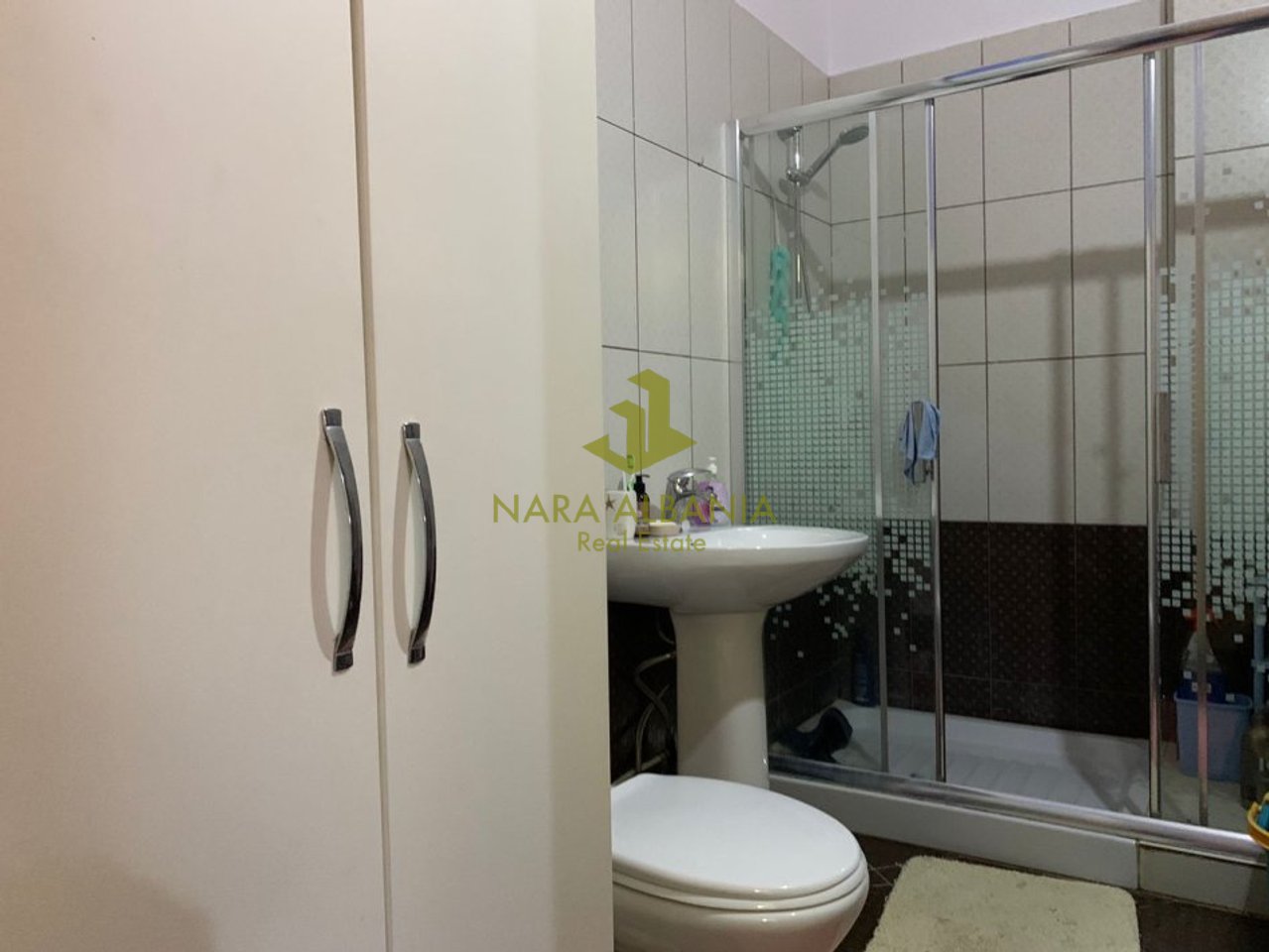 Apartament 2+1+2 në Shitje në Kinostudio, Tiranë - 112,000€ | 112m²