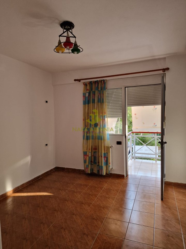 Ambient zyre me qira Garda, Bllok, Tiranë.