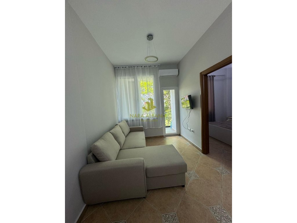 Apartament 1+1 me qira Rruga "Fuat Toptani", Tiranë - 40000 Leke