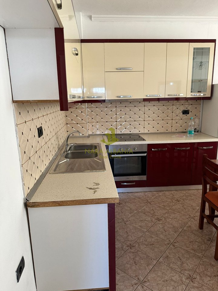 2+1 House for Rent on Rruga e Dibrës, Tirana - 600€ | 70 m²