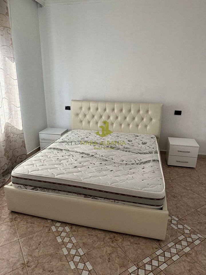 2+1 House for Rent on Rruga e Dibrës, Tirana - 600€ | 70 m²