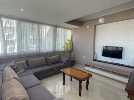 Apartament 2+1 Për Shitje në Rruga "Ndre Mjeda", Ish Parku, Tiranë - 180000€