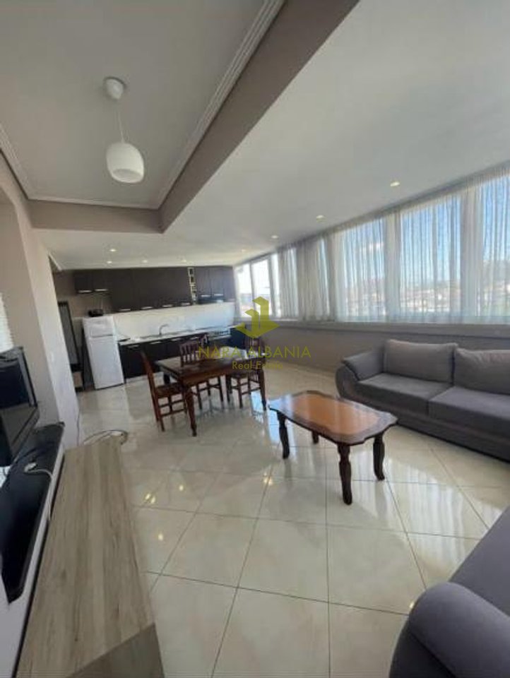 Apartament 2+1 Për Shitje në Rruga "Ndre Mjeda", Ish Parku, Tiranë - 180000€