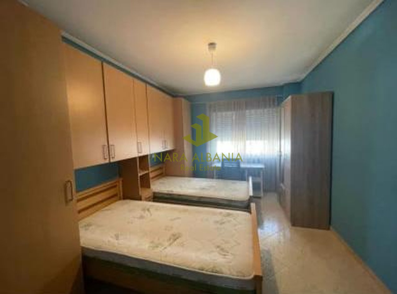 Apartament 2+1 Për Shitje në Rruga "Ndre Mjeda", Ish Parku, Tiranë - 180000€