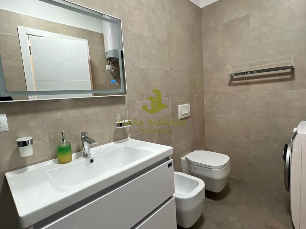 Appartamento 2+1+2 in affitto a Quartum Residence, Tirana - 900€