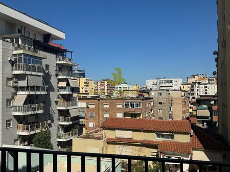 Appartamento 1+1 in Affitto a Pazari i Ri, Tirana - 700€ | 1+1 |