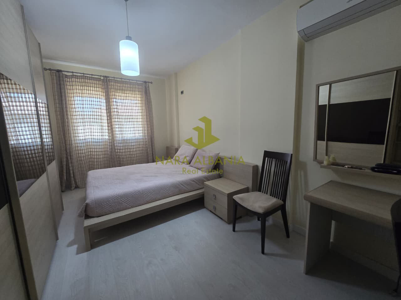 Apartment for rent "Komuna e Parisit", Tirana