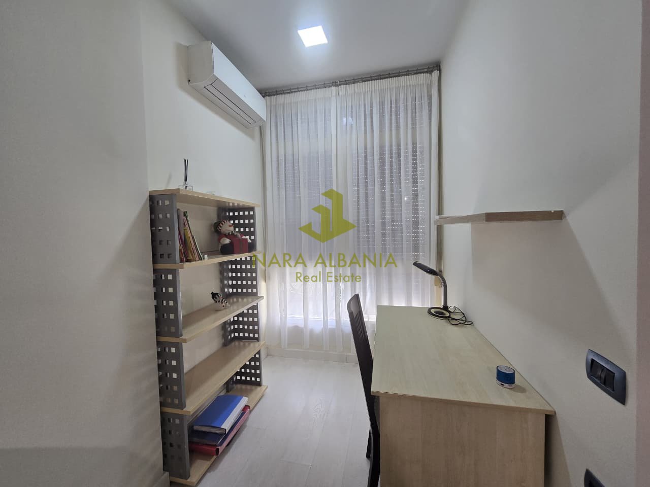 Apartment for rent "Komuna e Parisit", Tirana