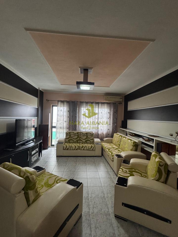 📢 Esclusivo – Appartamento moderno in affitto 2+1+2 in una delle zone più richieste di Tirana.