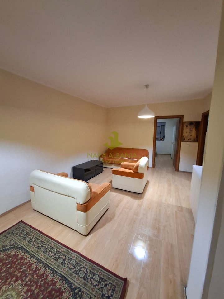 Shitet apartament 2+1 i mobiluar në Astir – zona 2 Palma
