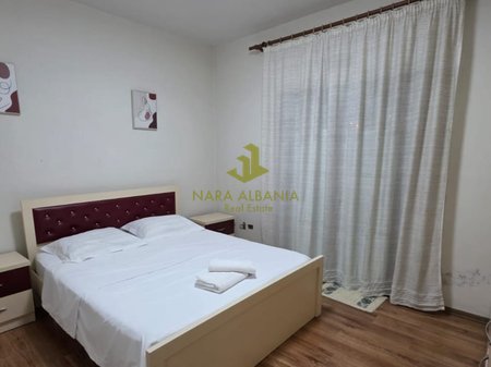 Apartament 1+1 me qira në Rruga Elbasanit, prane Ambasada e Paqes, Tiranë – 45,000 Leke.